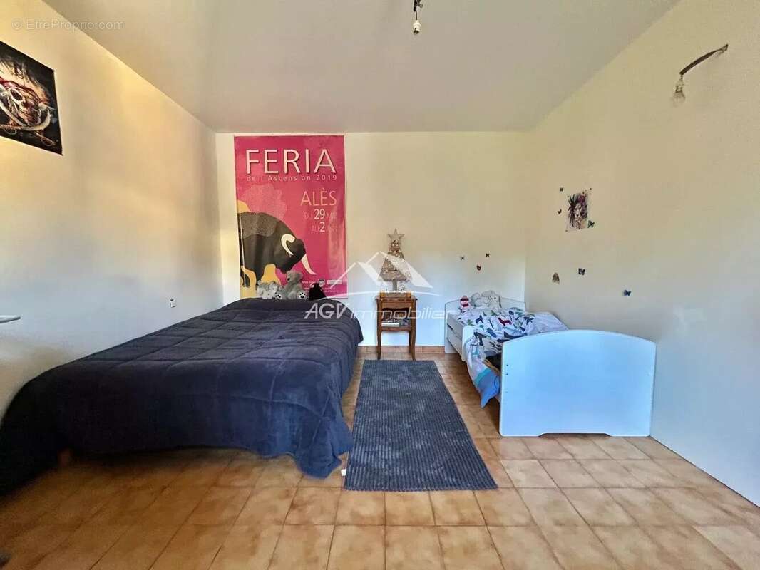 Maison à SAINT-MARTIN-DE-VALGALGUES