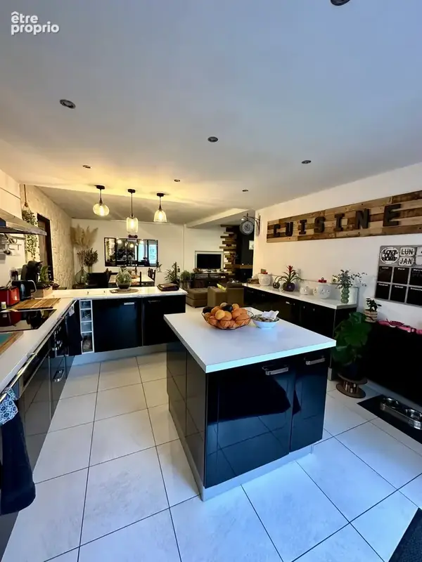 Maison 200 m2 habitables avec garage et terrasse tropezienne - photo 8