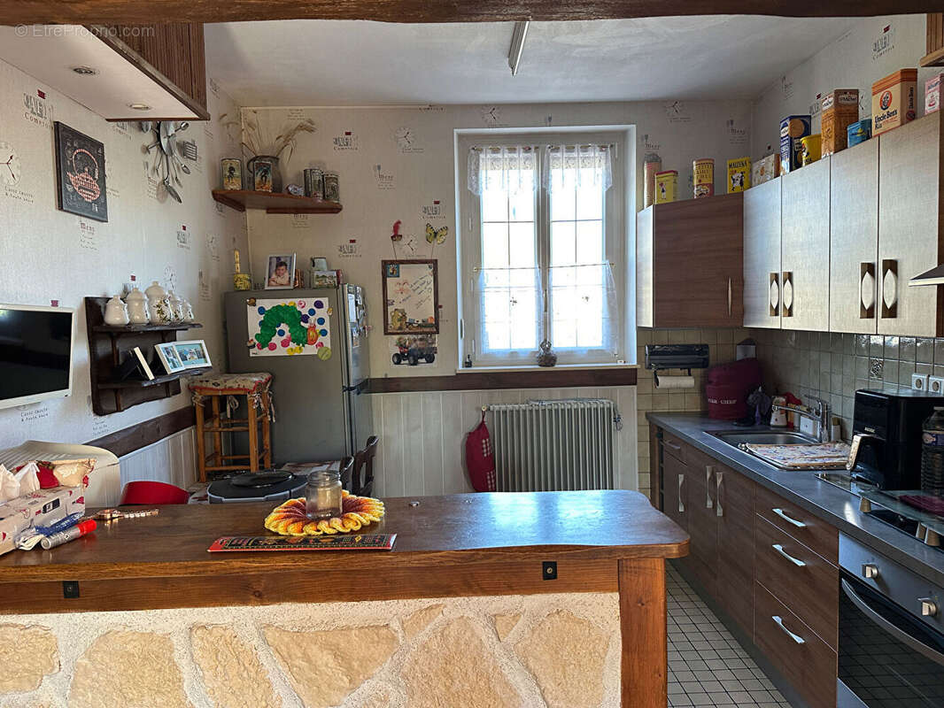 Maison à VARENNES-VAUZELLES