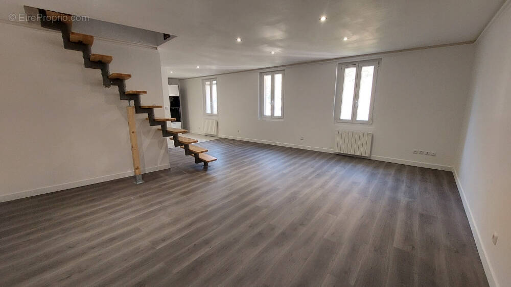 Appartement à SAINT-HIPPOLYTE