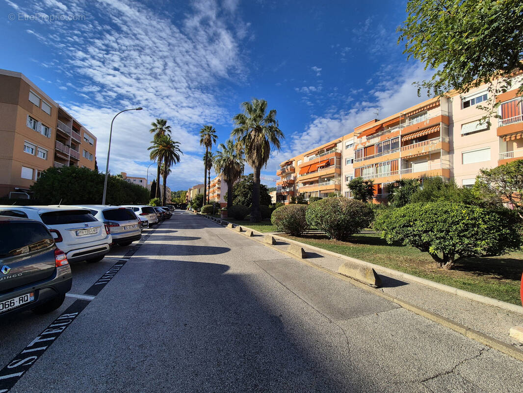 Appartement à HYERES