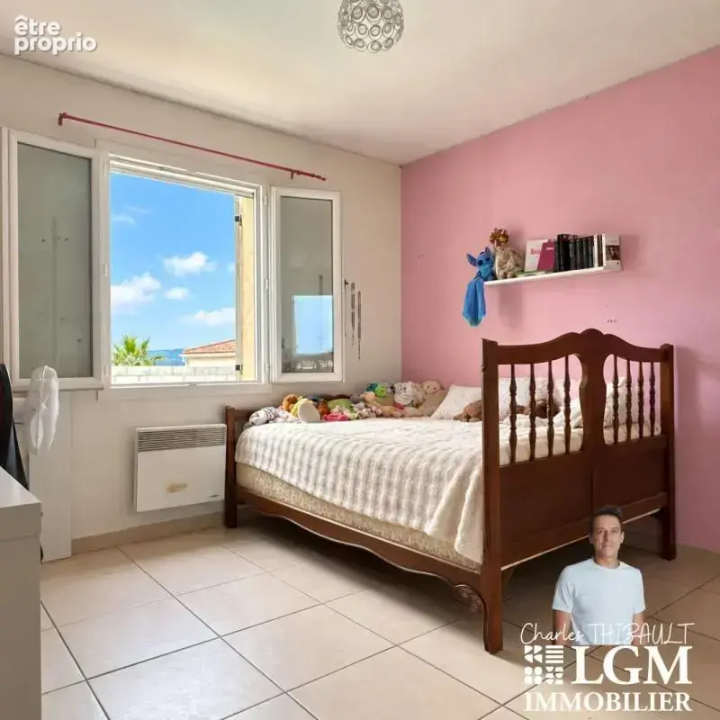 Montfrin – Villa de plain-pied avec piscine et vue dominante sans vis-à-vis - photo 11