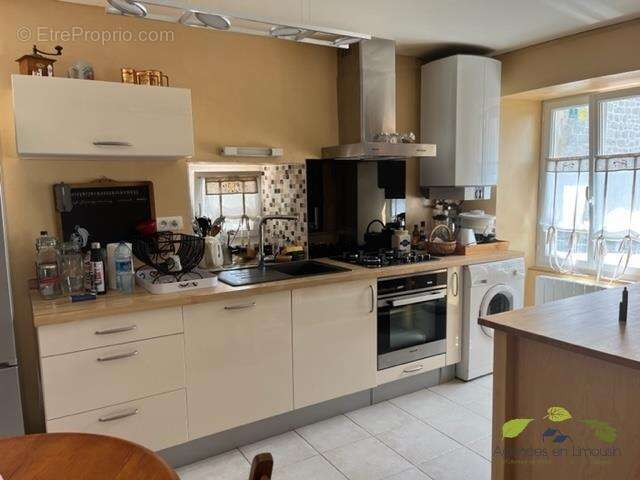 Maison 55 m² à Tarnac  - photo 6