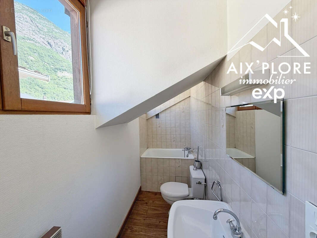 Appartement à SAINT-JEAN-DE-MAURIENNE