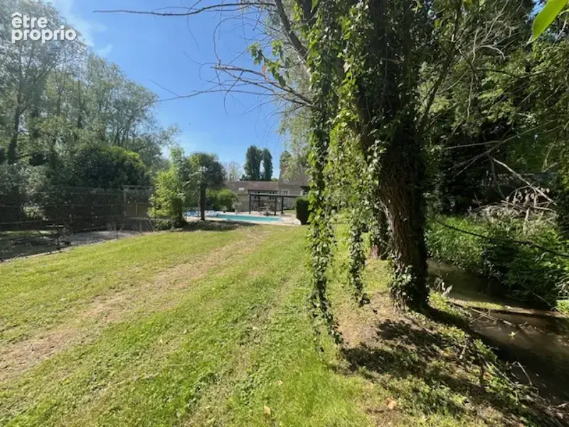 Maison de Charme 7 pièces de 220 m2 - photo 12