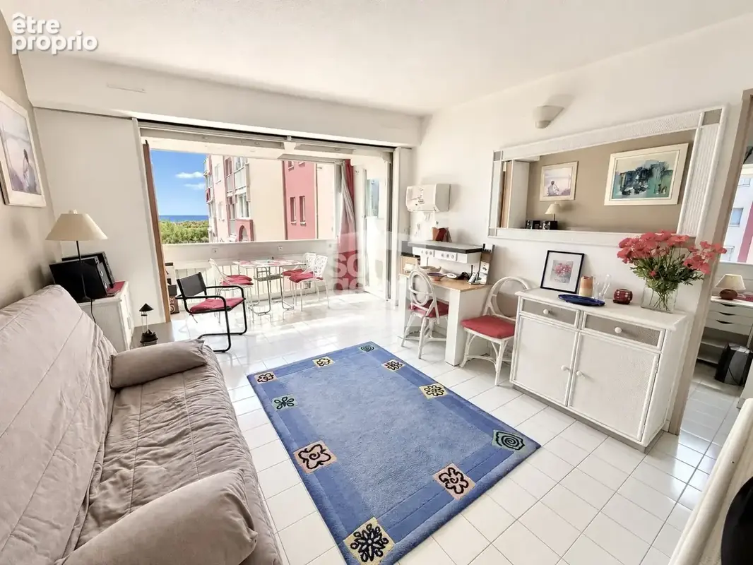 Réf : 2349 - Vente 2 Pièces Cabine vue Mer avec parking, secteur Richelieu ! - photo 4