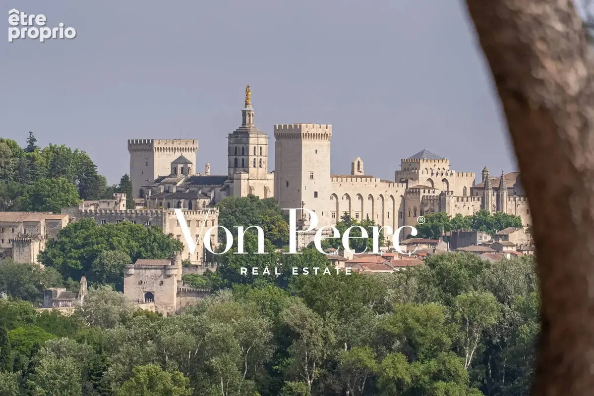 A VENDRE - Proche Avignon,  terrain avec vue monuments - photo 2