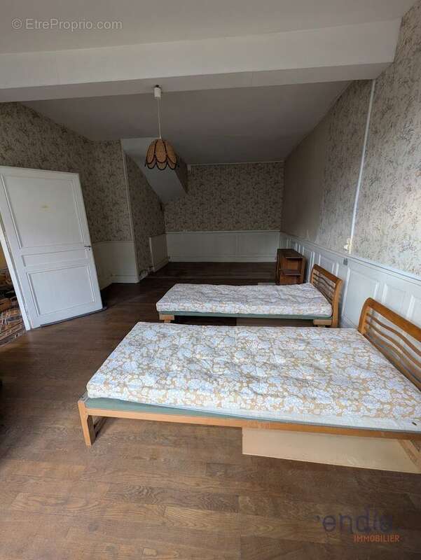 Maison à BUCEY-LES-GY