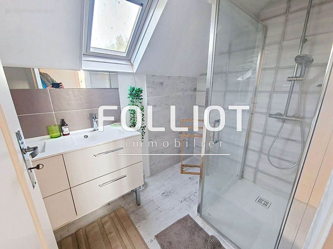 Maison de 5 pièces avec 4 chambres à vendre à REMILLY LES MARAIS - photo 9