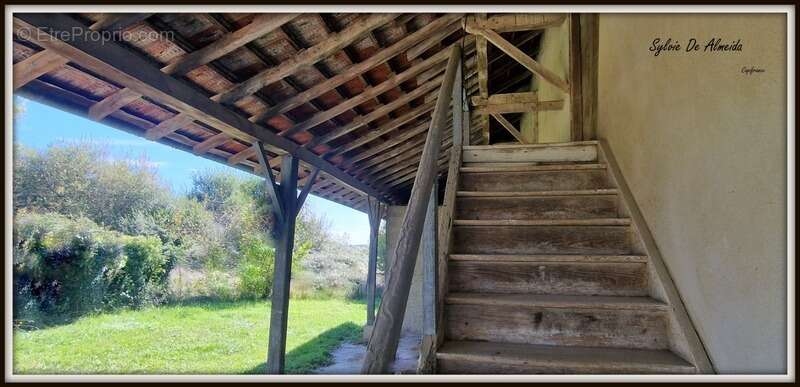 Maison à BAGE-LA-VILLE