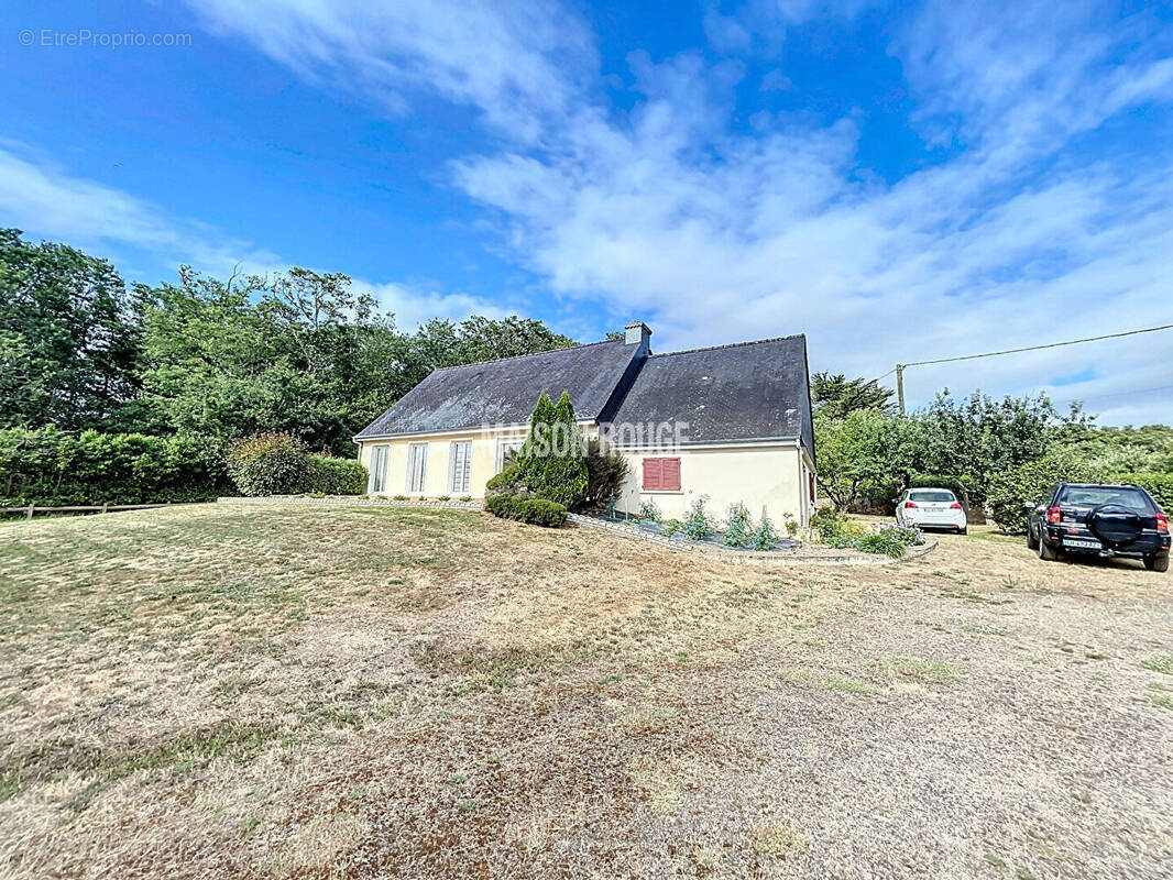 Maison à LE HEZO