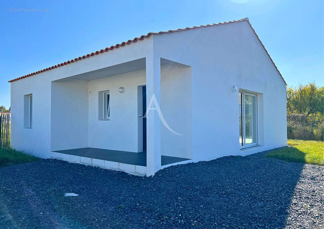 Maison à BEAUVOIR-SUR-MER