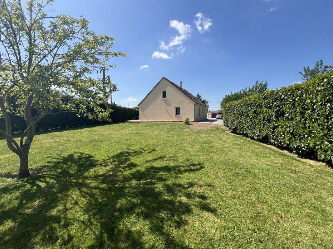 Maison 170 m² à Hieville  - photo 4