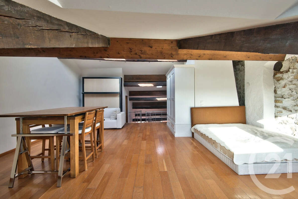 Appartement à VILLEFRANCHE-SUR-MER