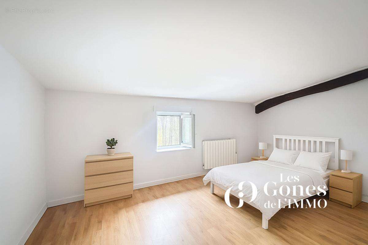 Appartement à CRAPONNE