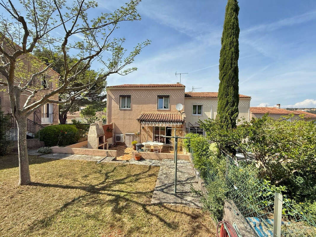 Maison à CARNOUX-EN-PROVENCE