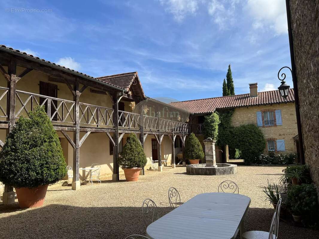 Maison à AIRE-SUR-L'ADOUR
