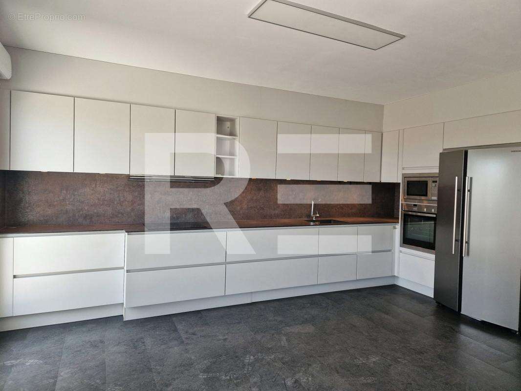 Nimes appartement 69 m² 2 chambres terrasse 42 m² garage - photo 5