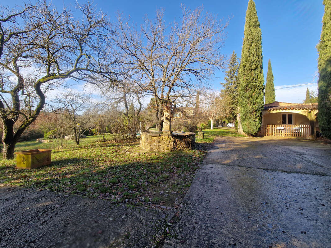 Maison à LORGUES