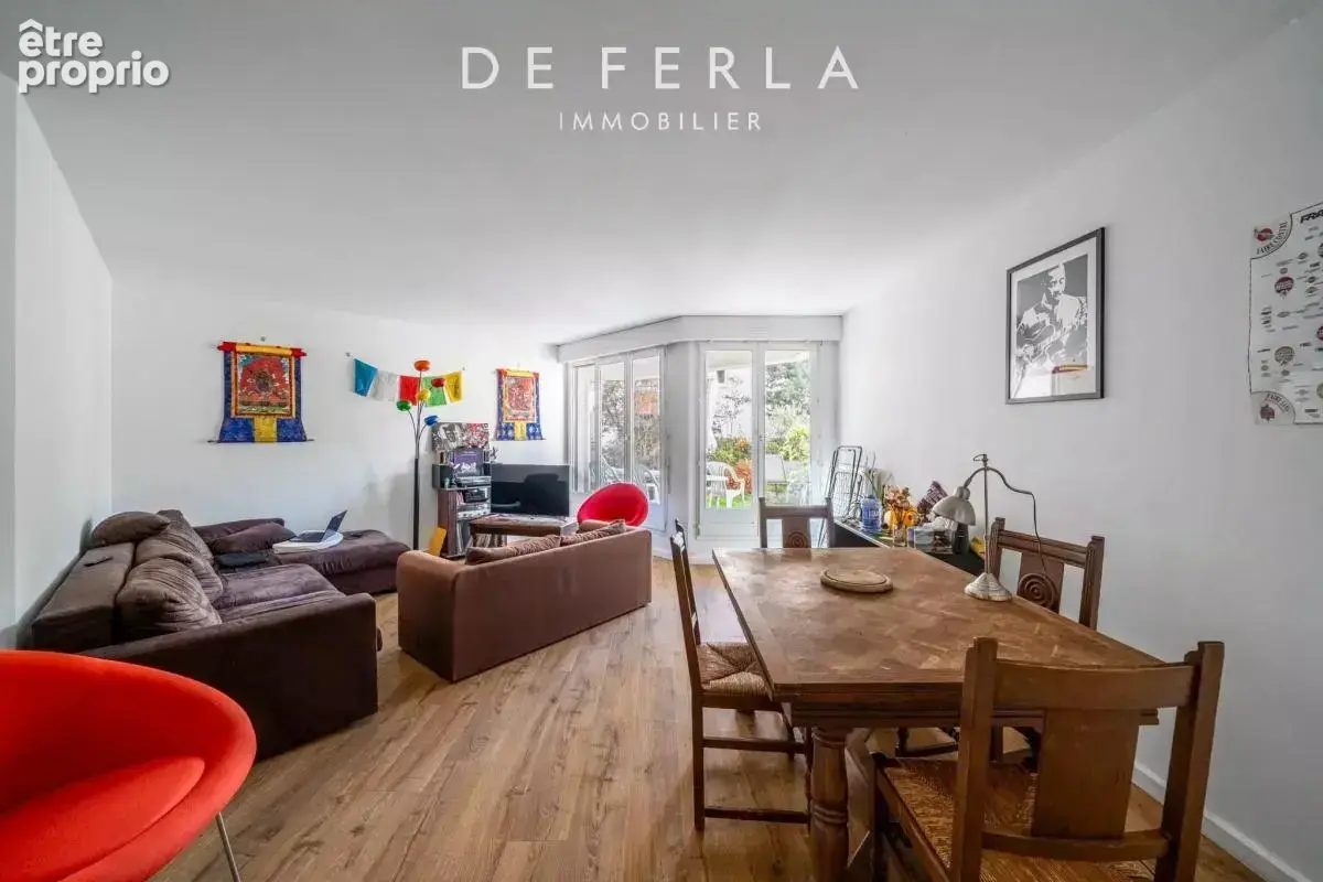 Photo Appartement à Le Kremlin-Bicetre au prix de 650 000€