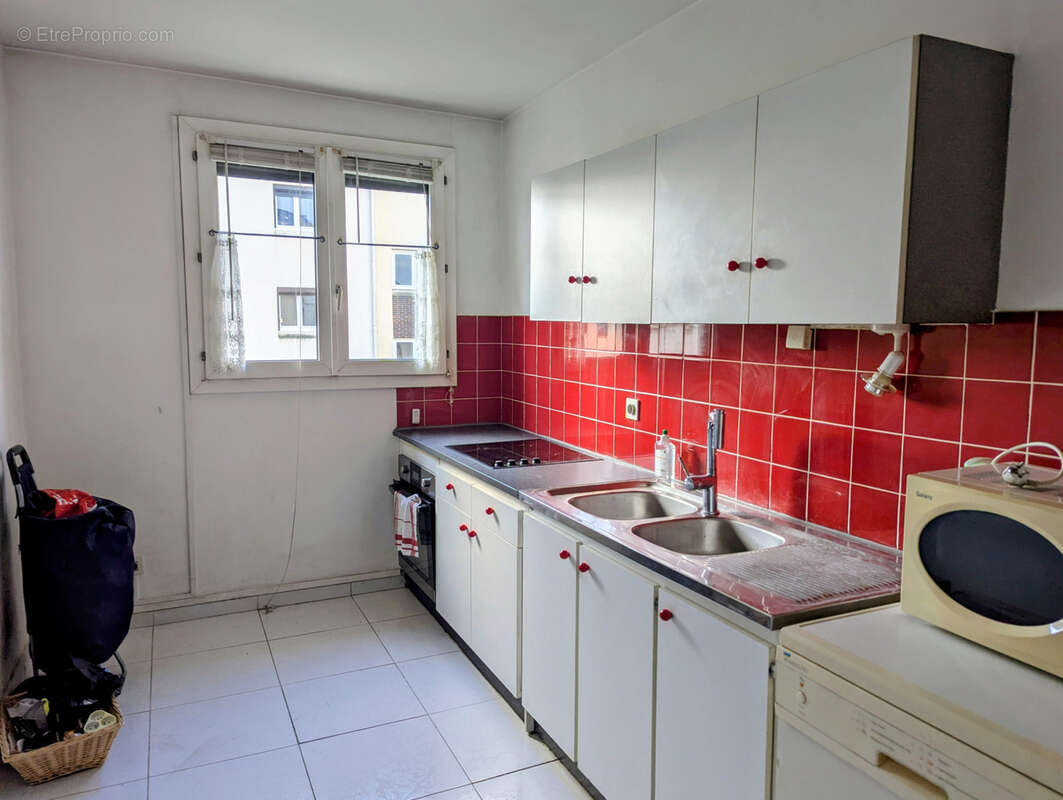 Appartement à BEAUCHAMP