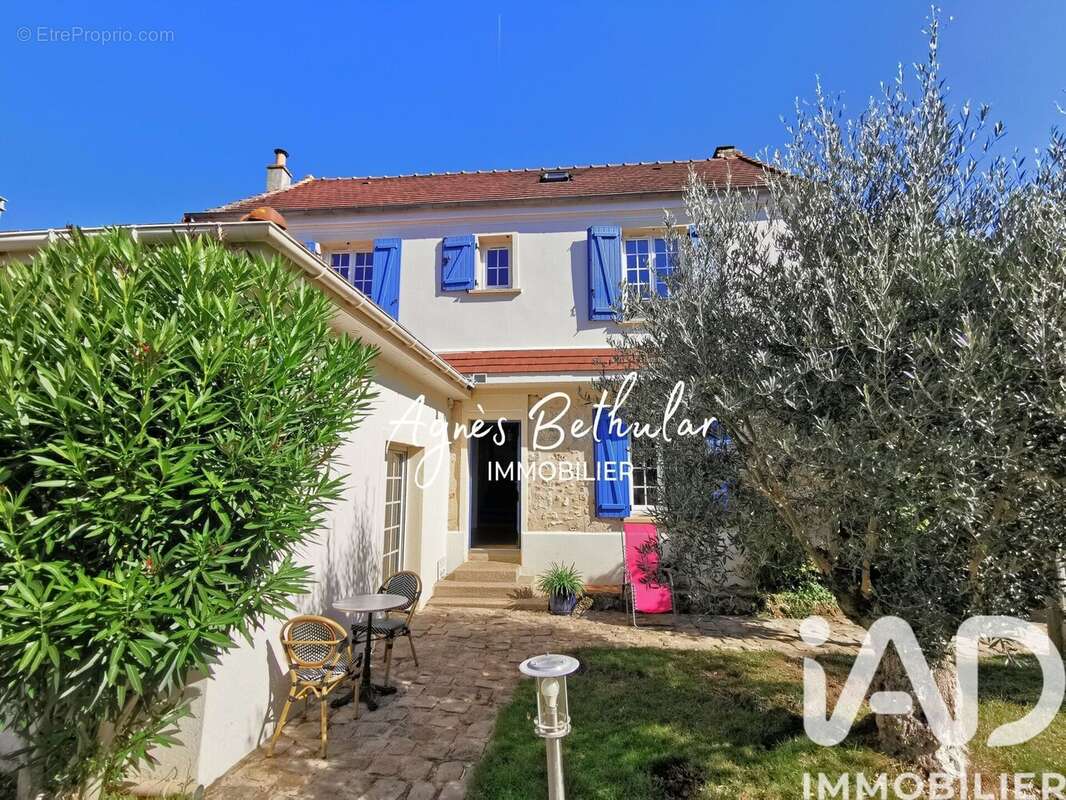 Photo 3 - Maison à SAULX-LES-CHARTREUX