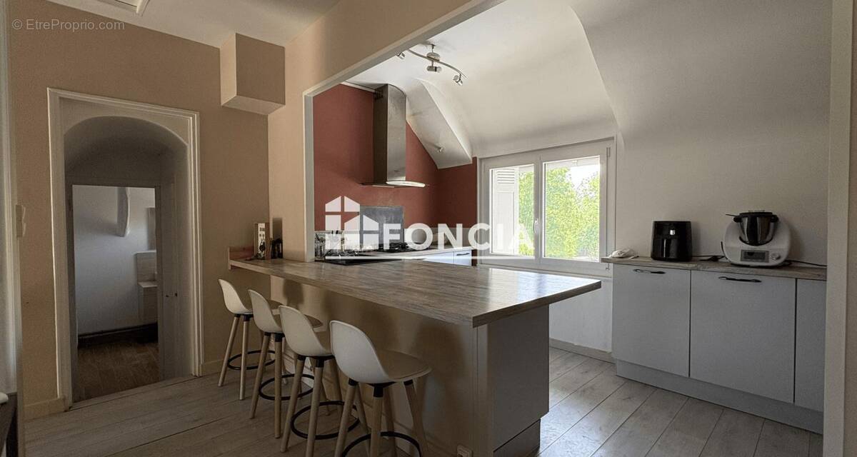 Appartement à SAINT-AY