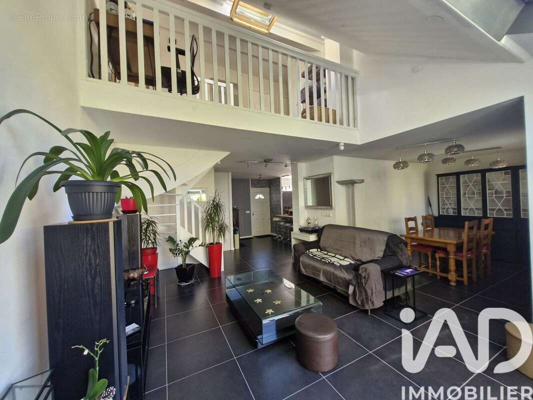 Photo 4 - Maison à CERGY