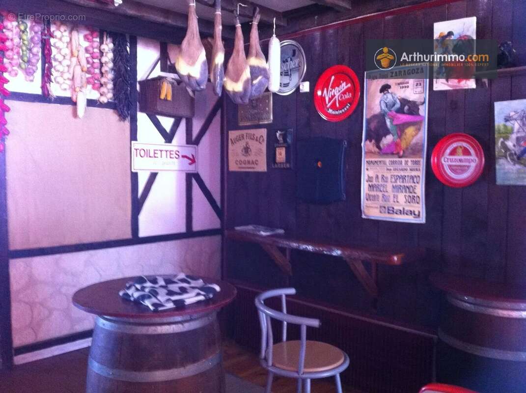 Commerce à MONTFERRIER