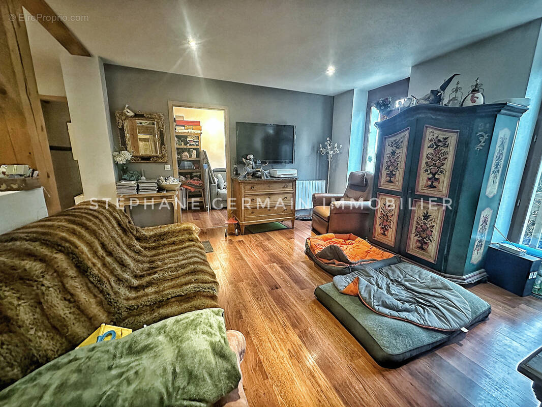 Appartement à SAINT-GERVAIS-LES-BAINS