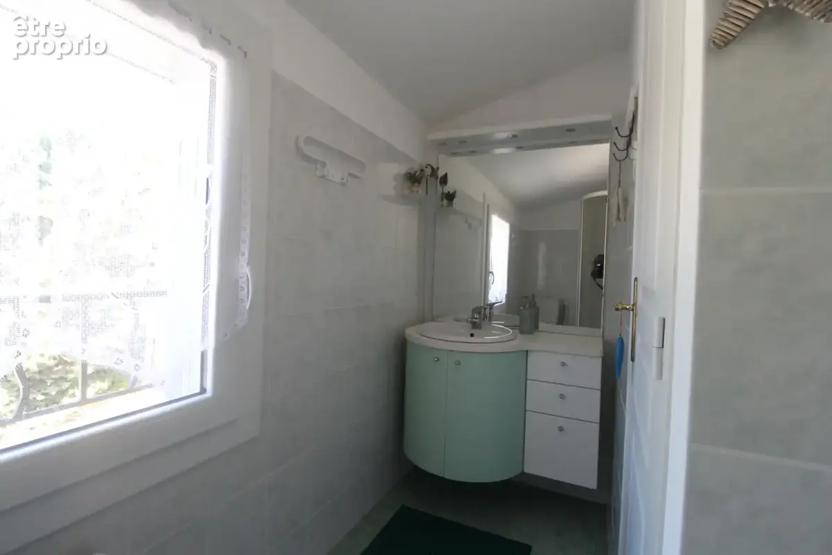 Luberon. A vendre Propriété exceptionnelle à vendre aux portes du magnifique village de Roussillon - photo 15