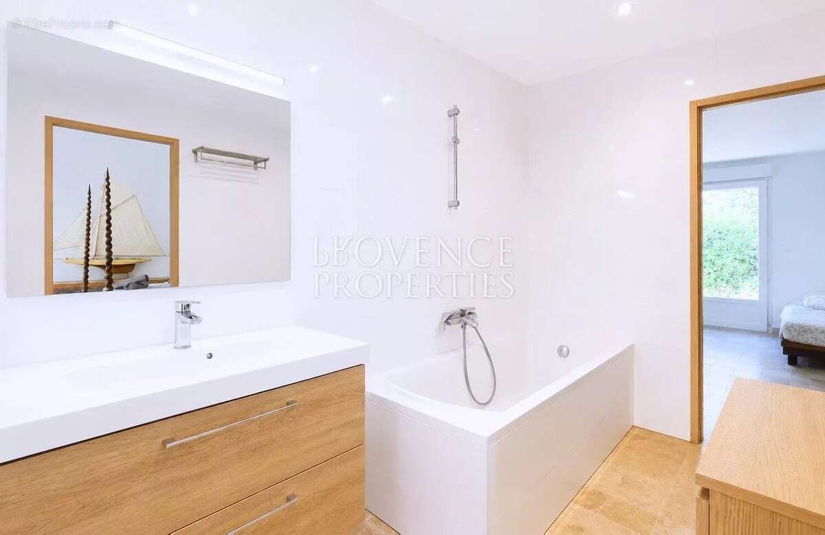 Propriété d'exception,  vue panoramique, piscine à débordement,  maison d'amis, espaces de loisirs - photo 21