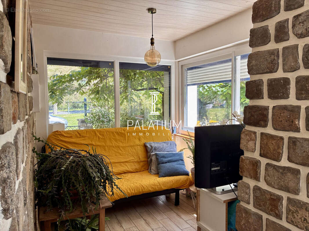 Maison 101 m² à Chateau-Arnoux-Saint-Auban  - photo 6