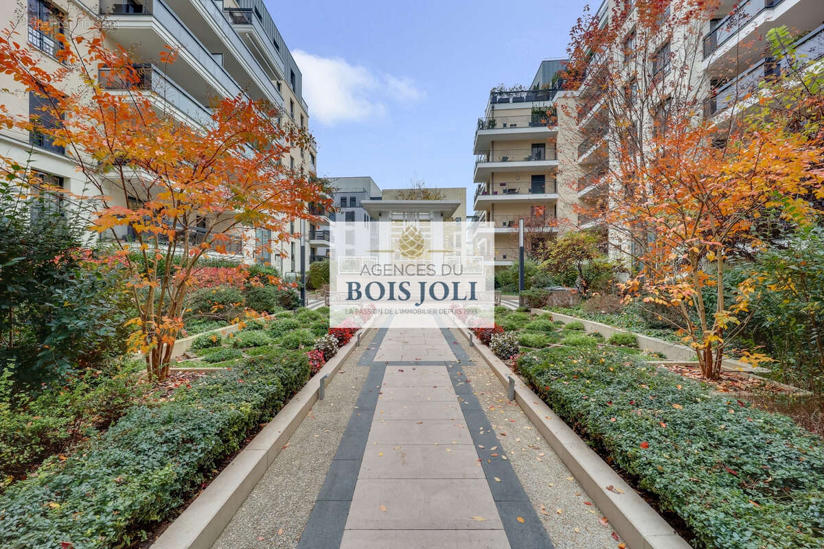 Appartement à ISSY-LES-MOULINEAUX