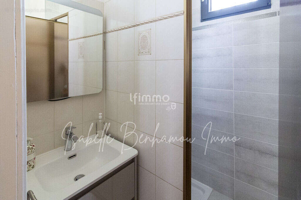 Maison à LE PERREUX-SUR-MARNE