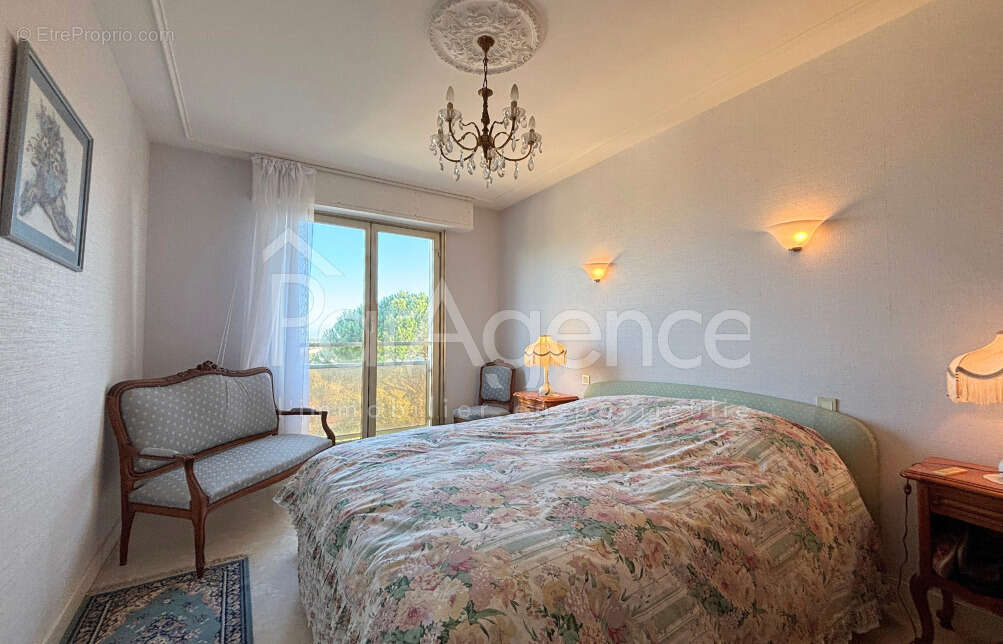 Appartement T5 - Centre-ville - Aperçu mer - photo 9