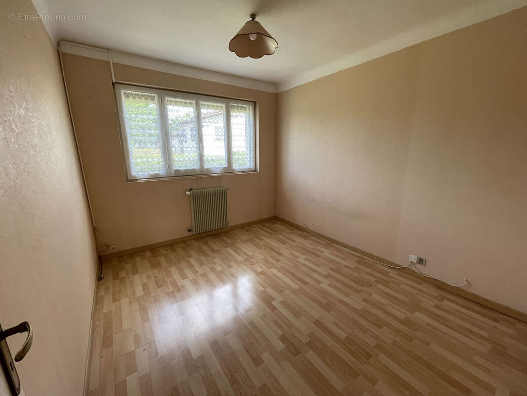 Maison à LABASTIDE-SAINT-PIERRE