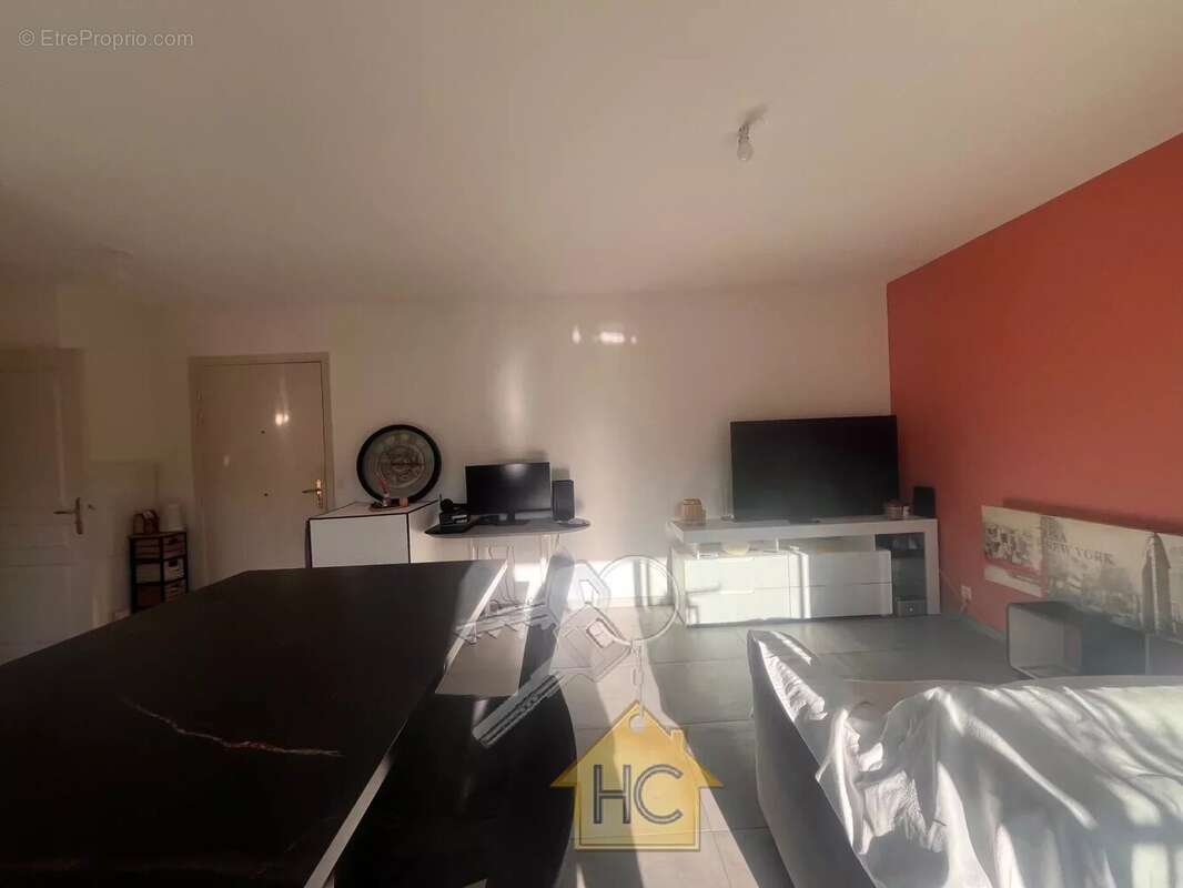 Appartement à PEGOMAS