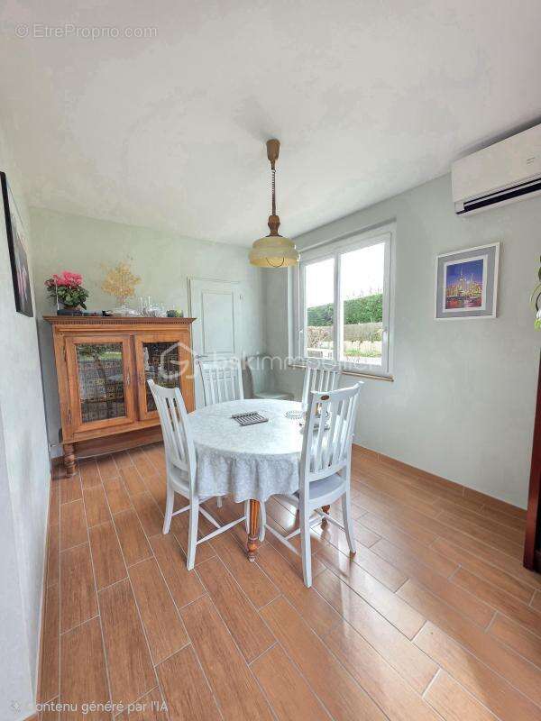 Maison à SAINTE-COLOMBE-EN-BRUILHOIS