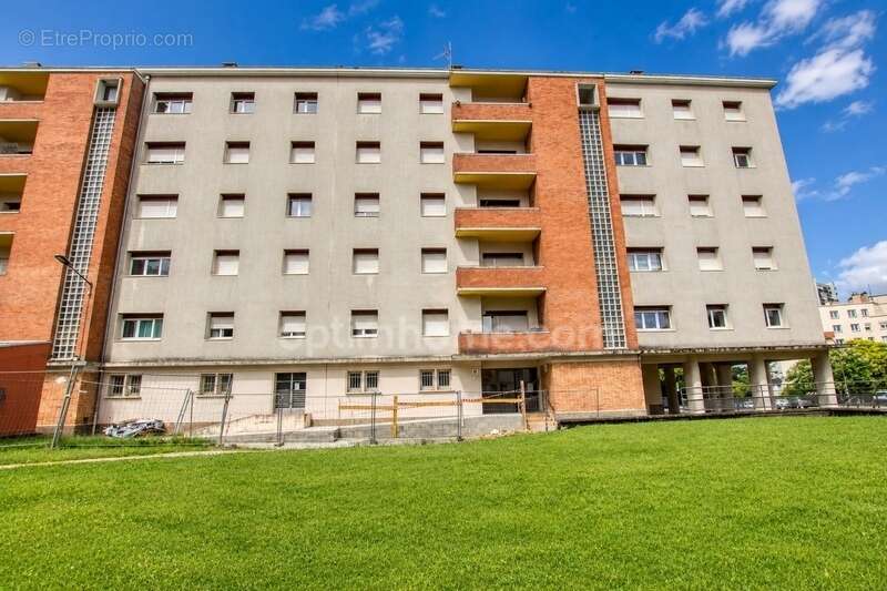Secteur jardin de l’observatoire / hauts de jolimont – appartement familial t4 de 83 m² – 3 chambres – 2 balcons – parking priva - photo 3