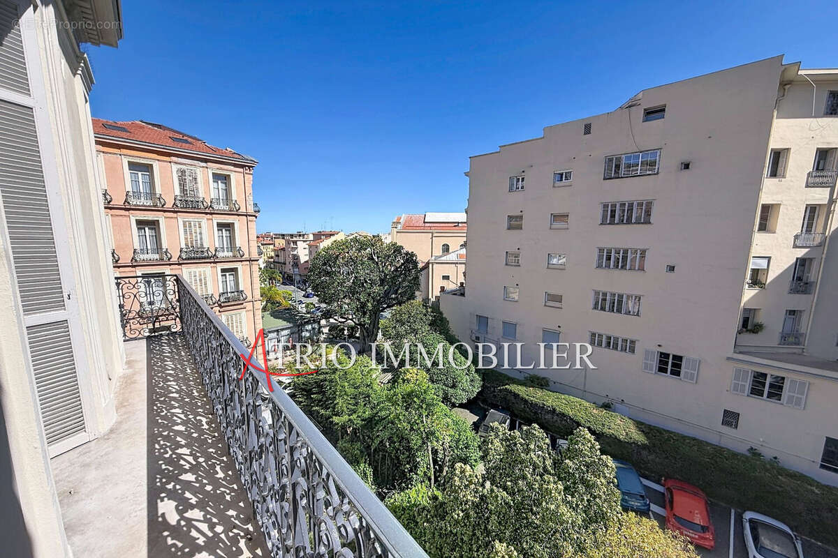 Appartement à MENTON