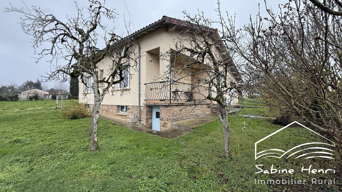 Maison à MIRANDOL-BOURGNOUNAC