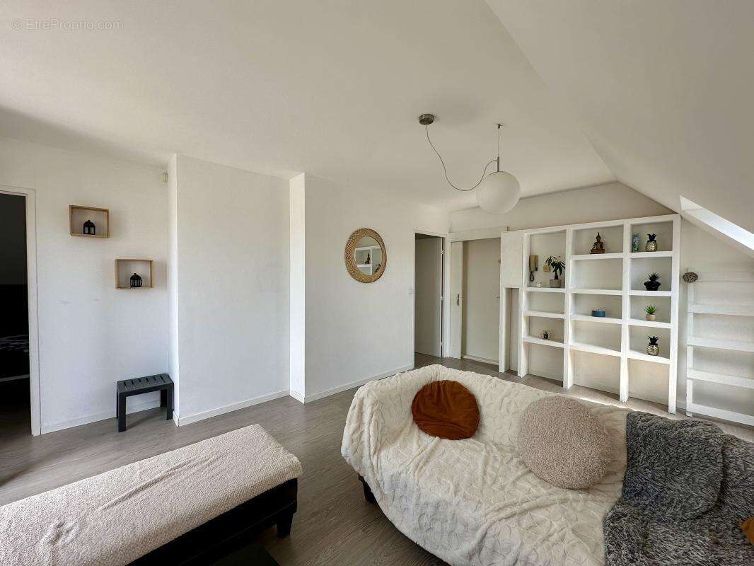 Appartement à LE RHEU