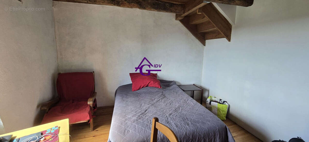 Maison à LA SALVETAT-PEYRALES