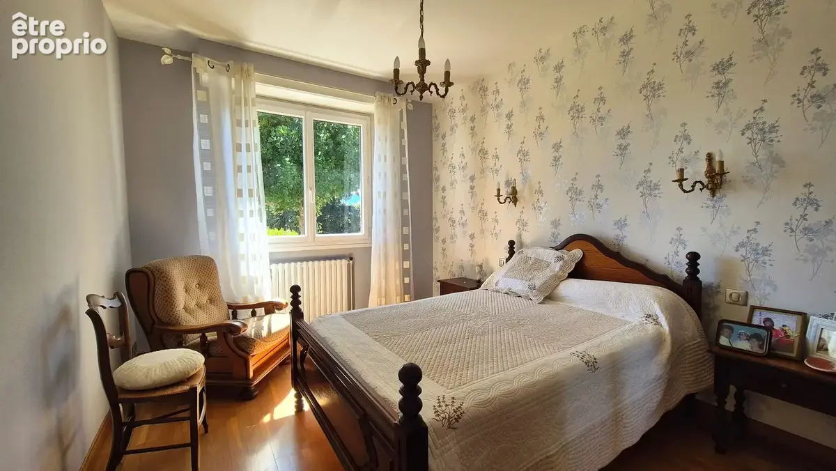 ARROS-DE-NAY, A VENDRE,  Maison de 168,5 m² sur une parcelle de 2063 m² - photo 9