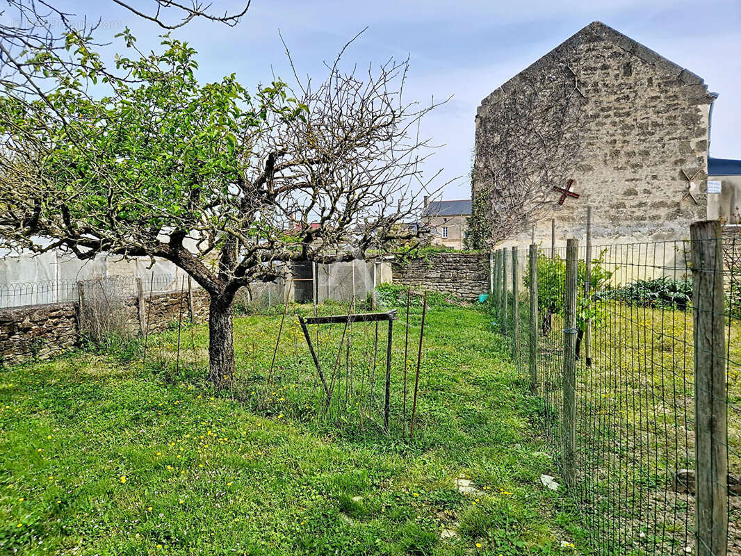 Maison à DOUE-LA-FONTAINE