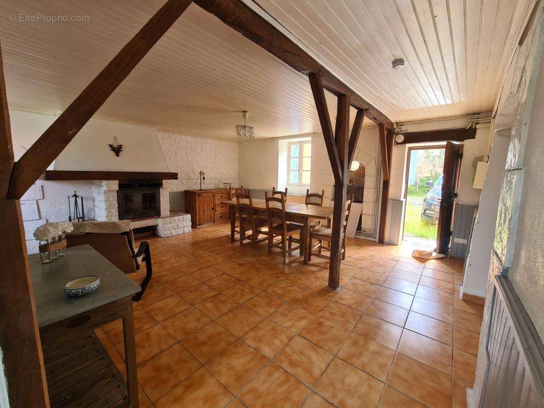 Maison à vendre 5 pièces SAINT SULPICE LAURIERE (87) - photo 3