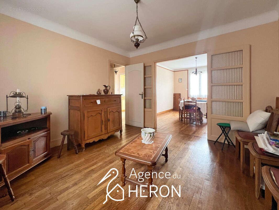 Maison 85 m² à Chateau-Landon  - photo 5