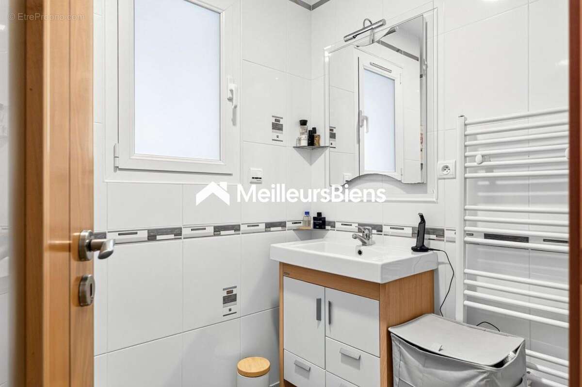 Maison contemporaine 287m2 - 5 chambres - Terrain 2512m2 - DPE A - photo 14