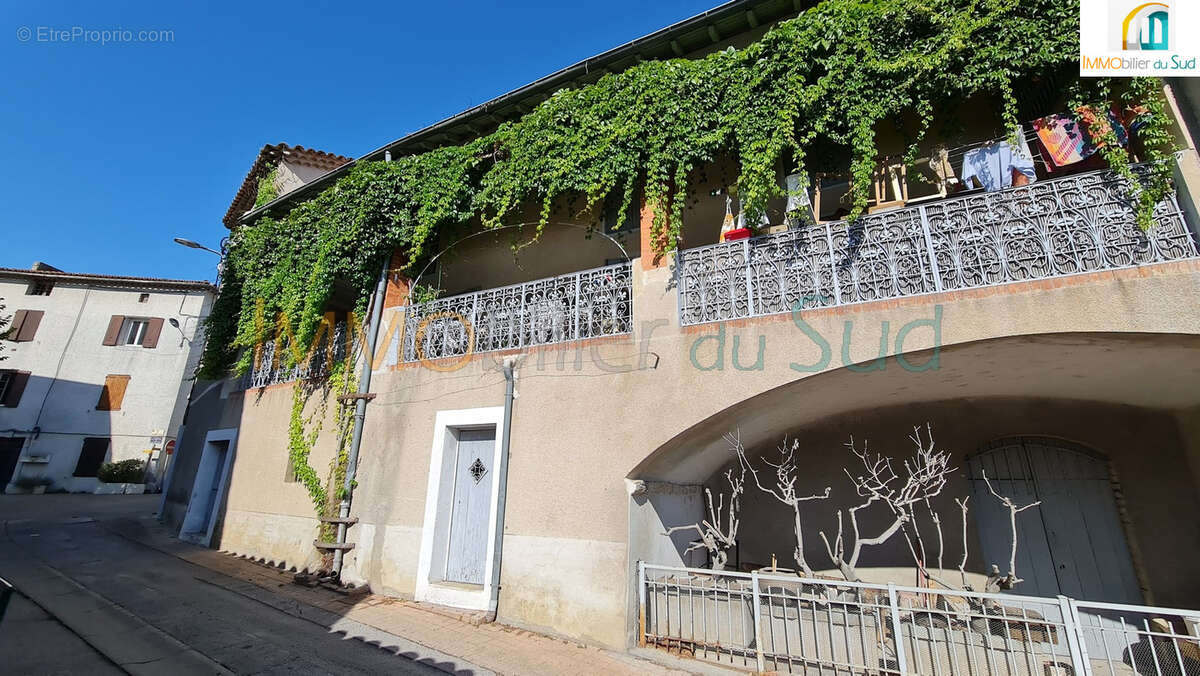 Maison à LEZAN
